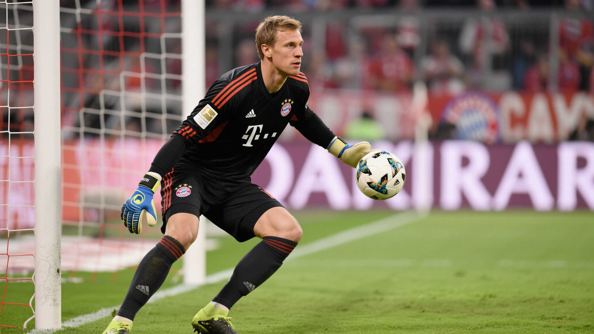 卡恩评诺伊尔：展现实力依旧，三线作战成关键